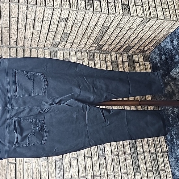 American Eagle Super High Rise Jegging Plus Sz 24 Excellent condition - Picture 7 of 16